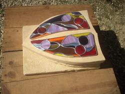 Applique pierre et vitrail