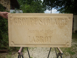 Plaque école