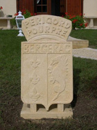 Blason sur socle